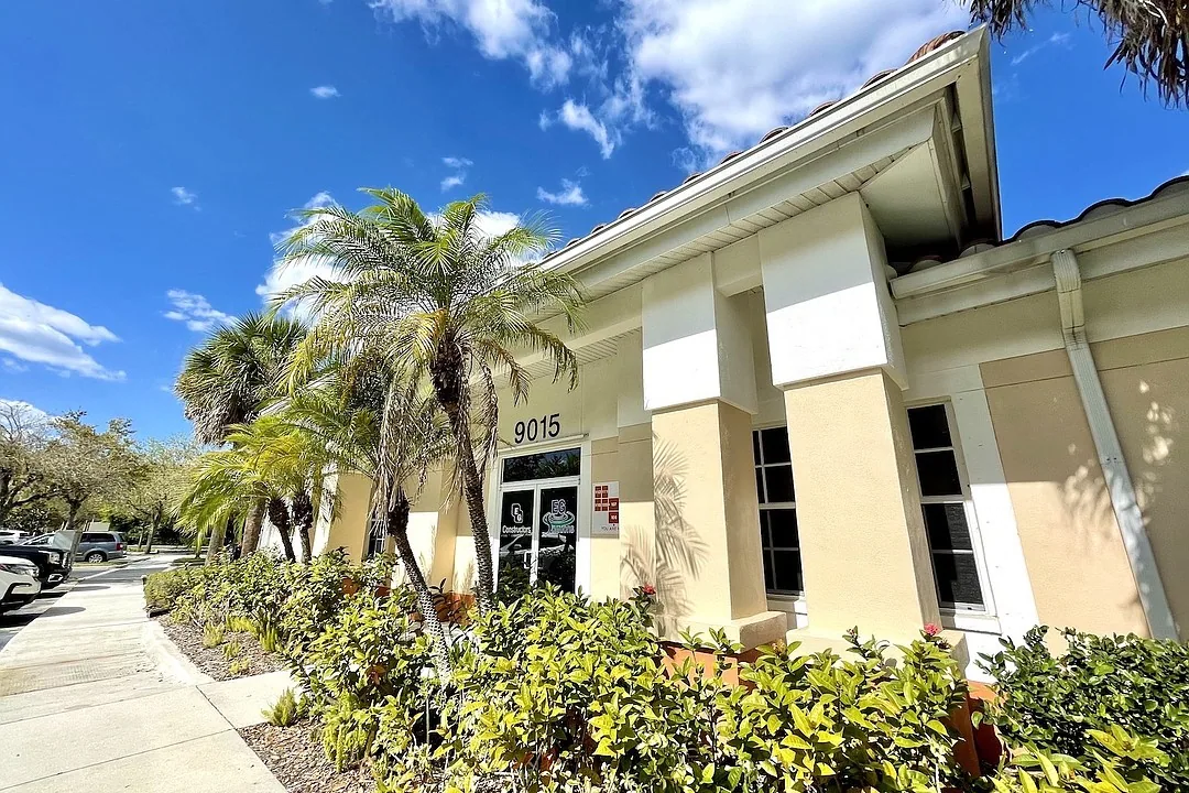 Managed commercial property in Coral Springs, FL