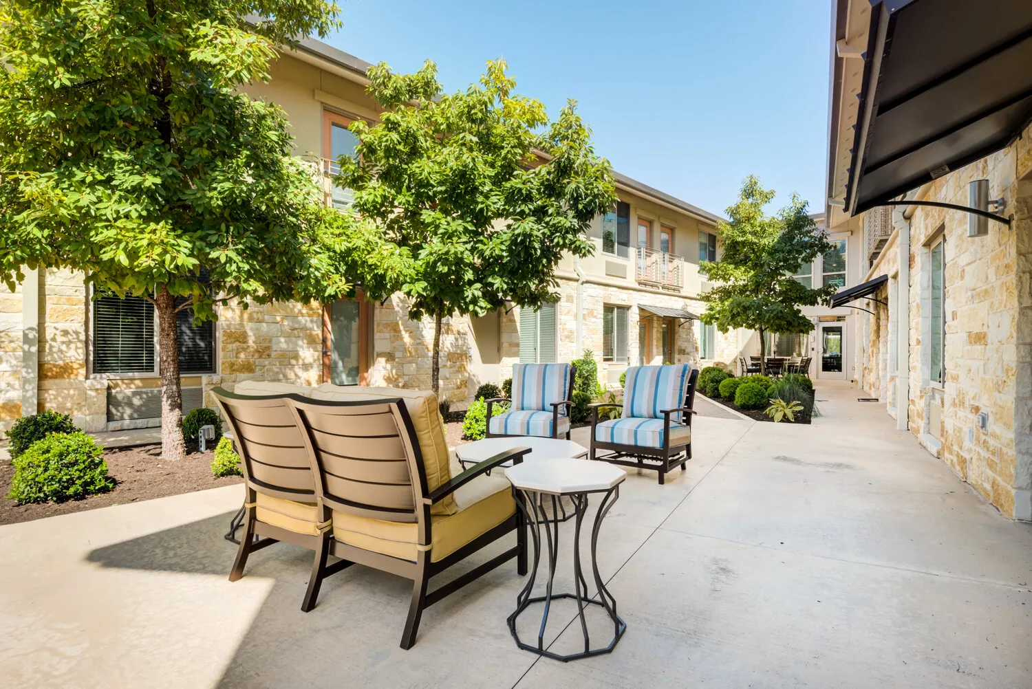 Senior Living Roofing in Coral Springs, FL