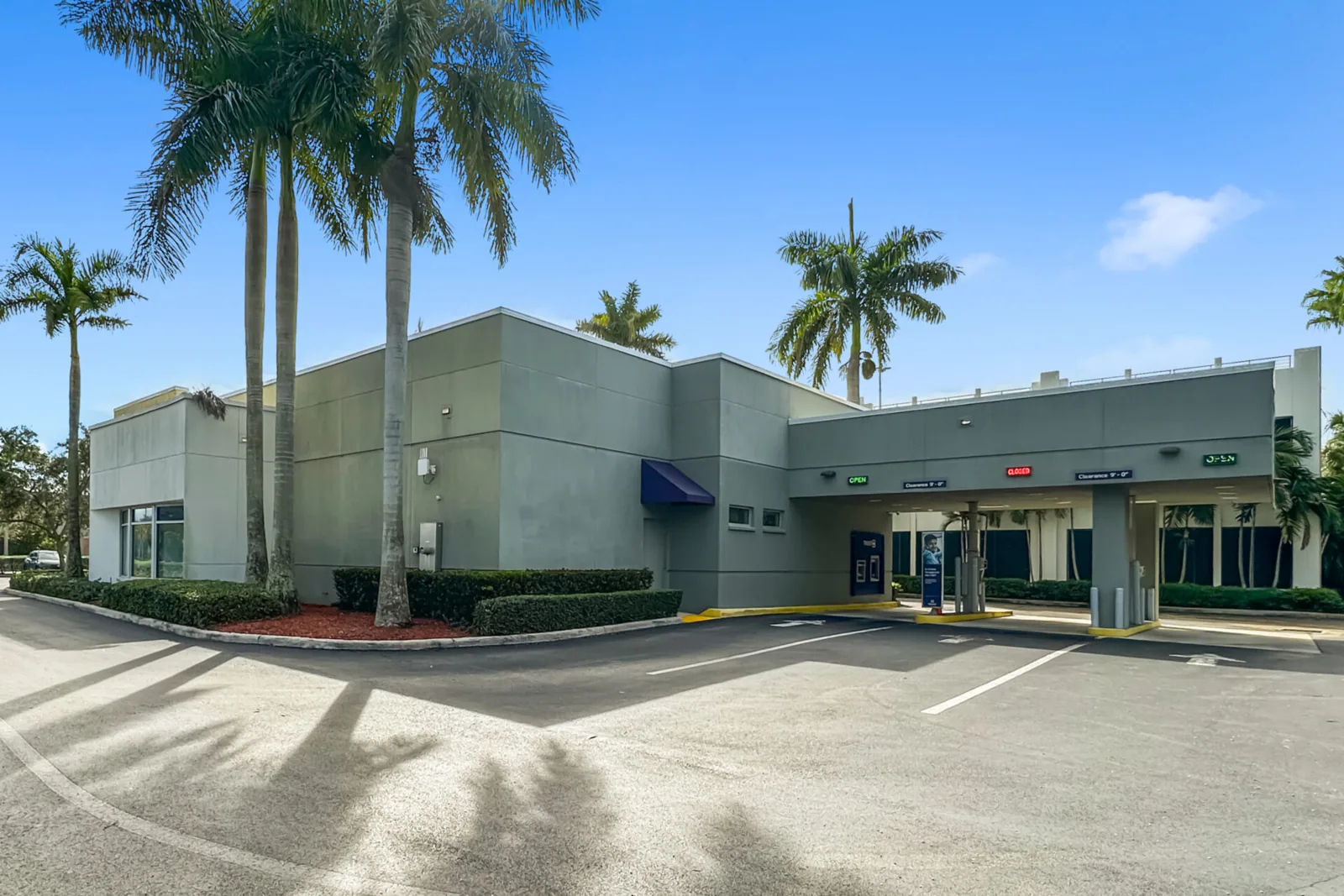 Commercial Roofing in Wiles Road Commercial Corridor, Coral Springs, FL