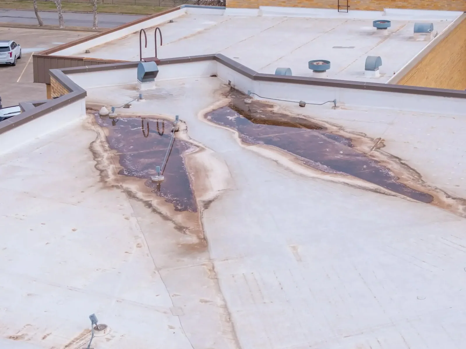 Commercial roof repair in Coral Springs, FL